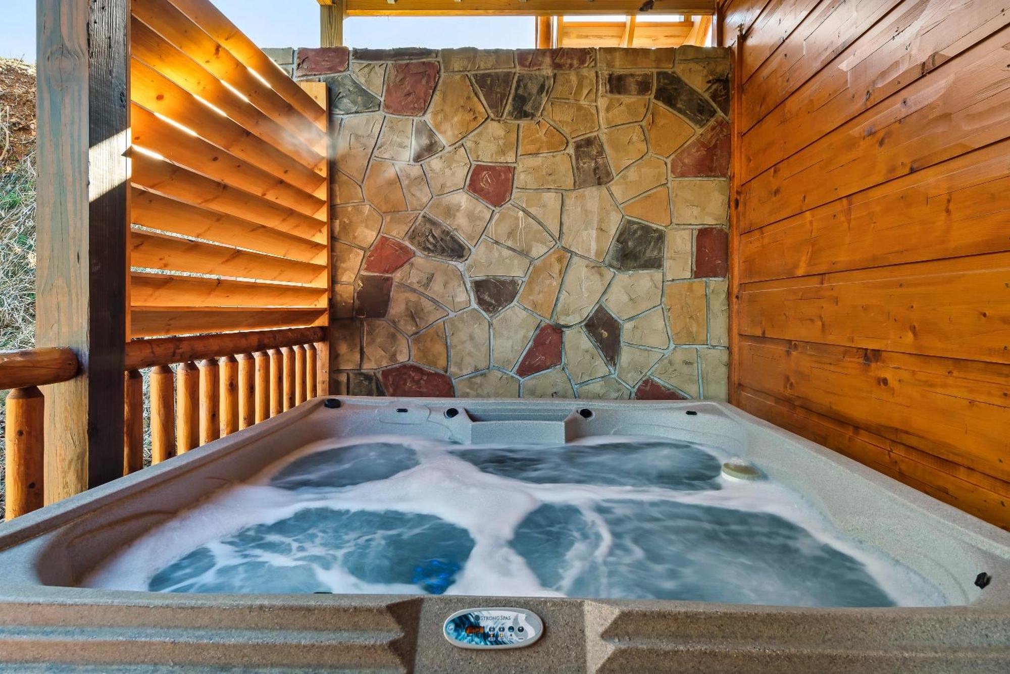Full Equipped Cabin With A Pool And Game Room Smokies Views Gatlinburg Bagian luar foto