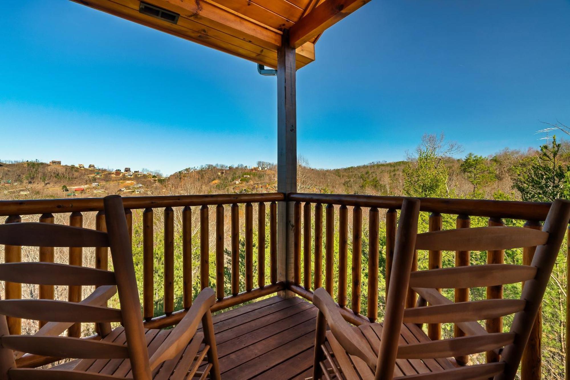 Full Equipped Cabin With A Pool And Game Room Smokies Views Gatlinburg Bagian luar foto