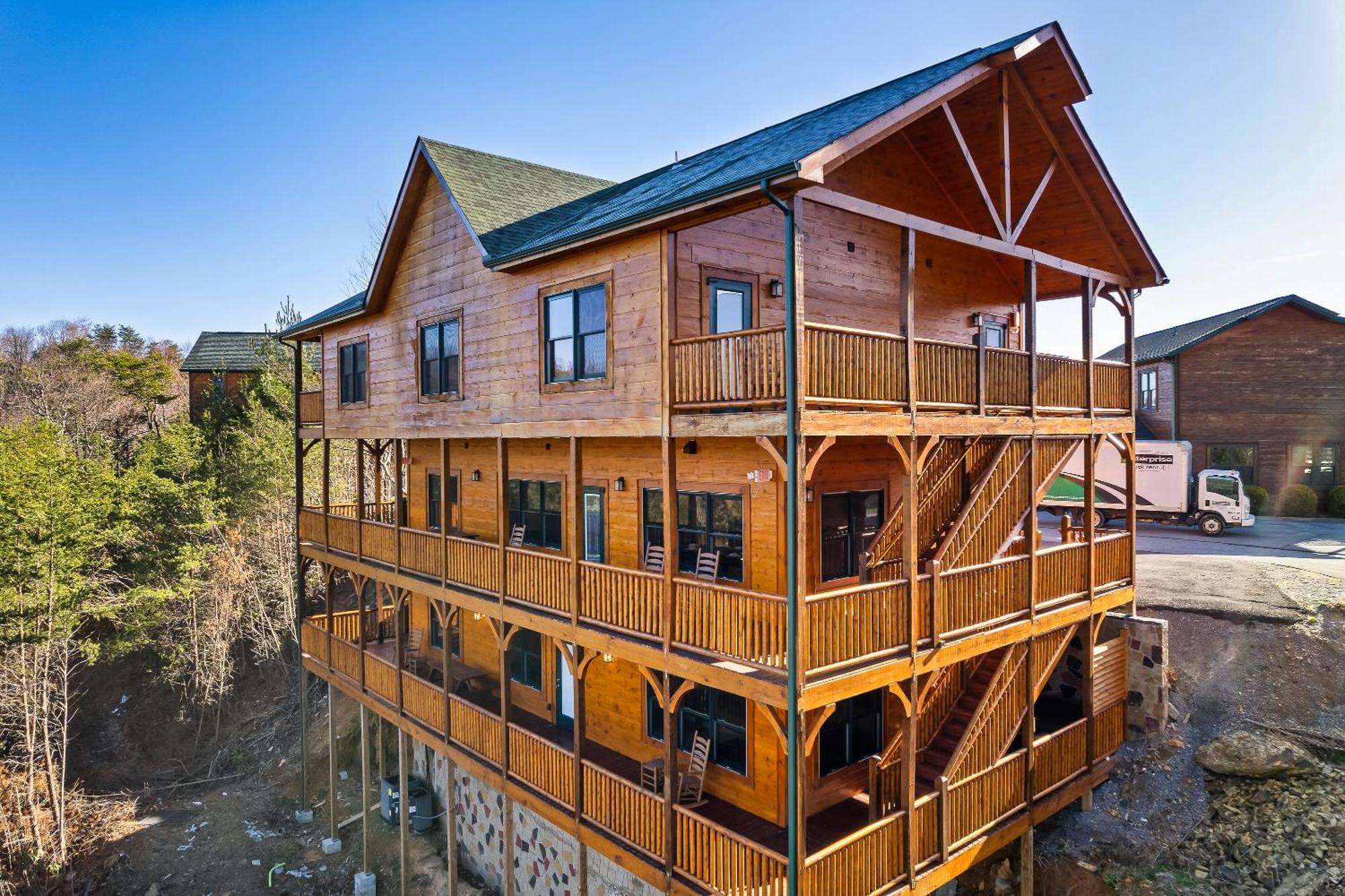 Full Equipped Cabin With A Pool And Game Room Smokies Views Gatlinburg Bagian luar foto