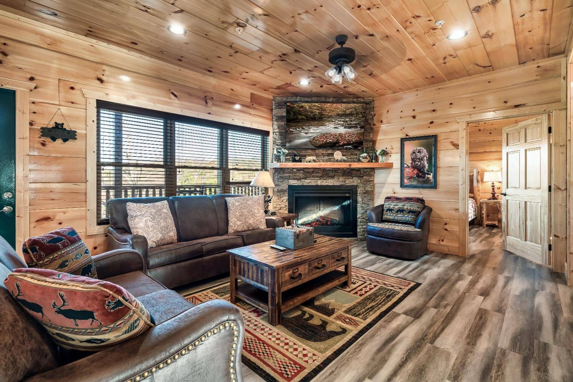 Full Equipped Cabin With A Pool And Game Room Smokies Views Gatlinburg Bagian luar foto