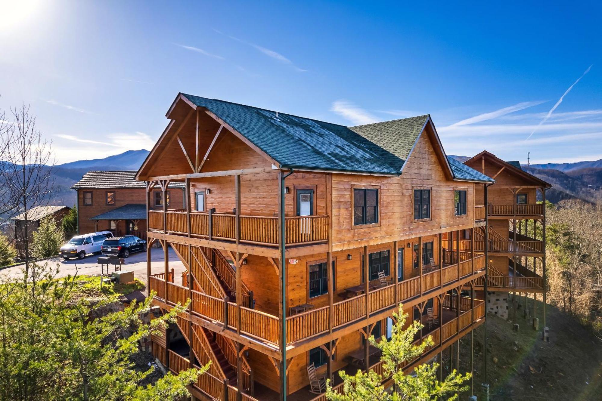 Full Equipped Cabin With A Pool And Game Room Smokies Views Gatlinburg Bagian luar foto