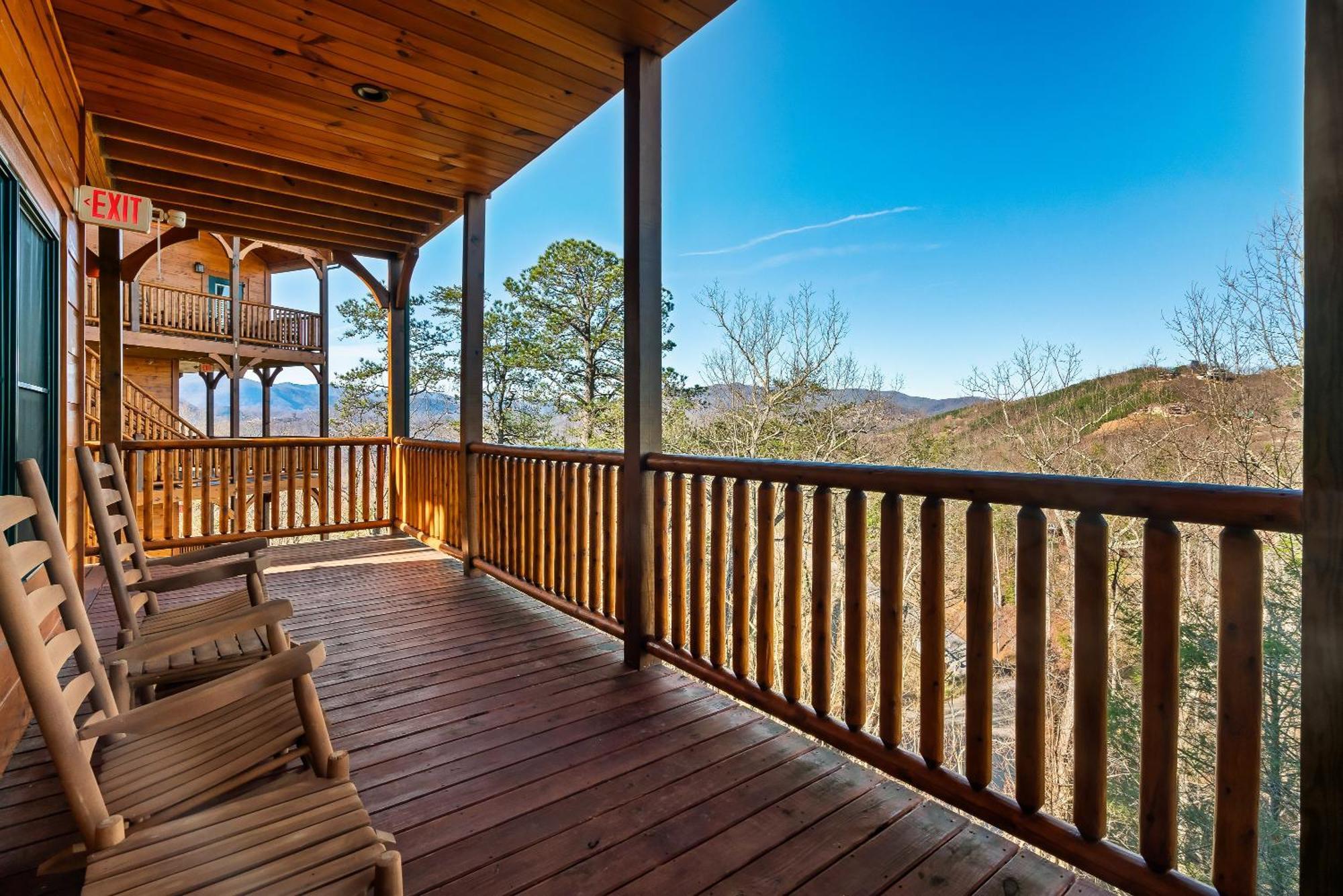 Full Equipped Cabin With A Pool And Game Room Smokies Views Gatlinburg Bagian luar foto